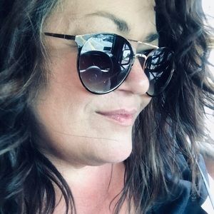 Meet your Posher, Patricia